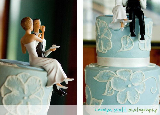 blue and white wedding cake