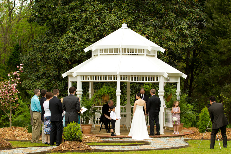 wedding ceremony Arrowhead Inn wedding ceremony Arrowhead Inn