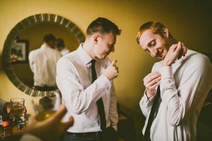 groomsmen getting ready