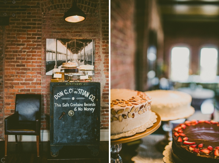 unique wedding cake display