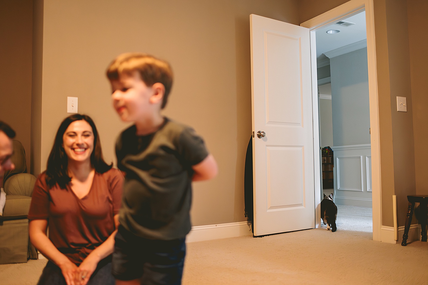 Family cat comes out of hiding for a few family pictures