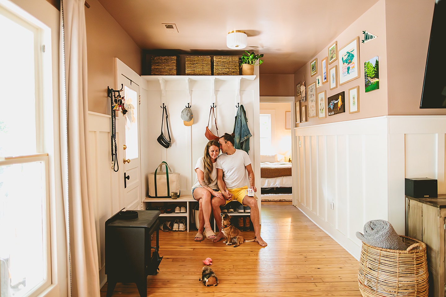 Couple at home photography with dog