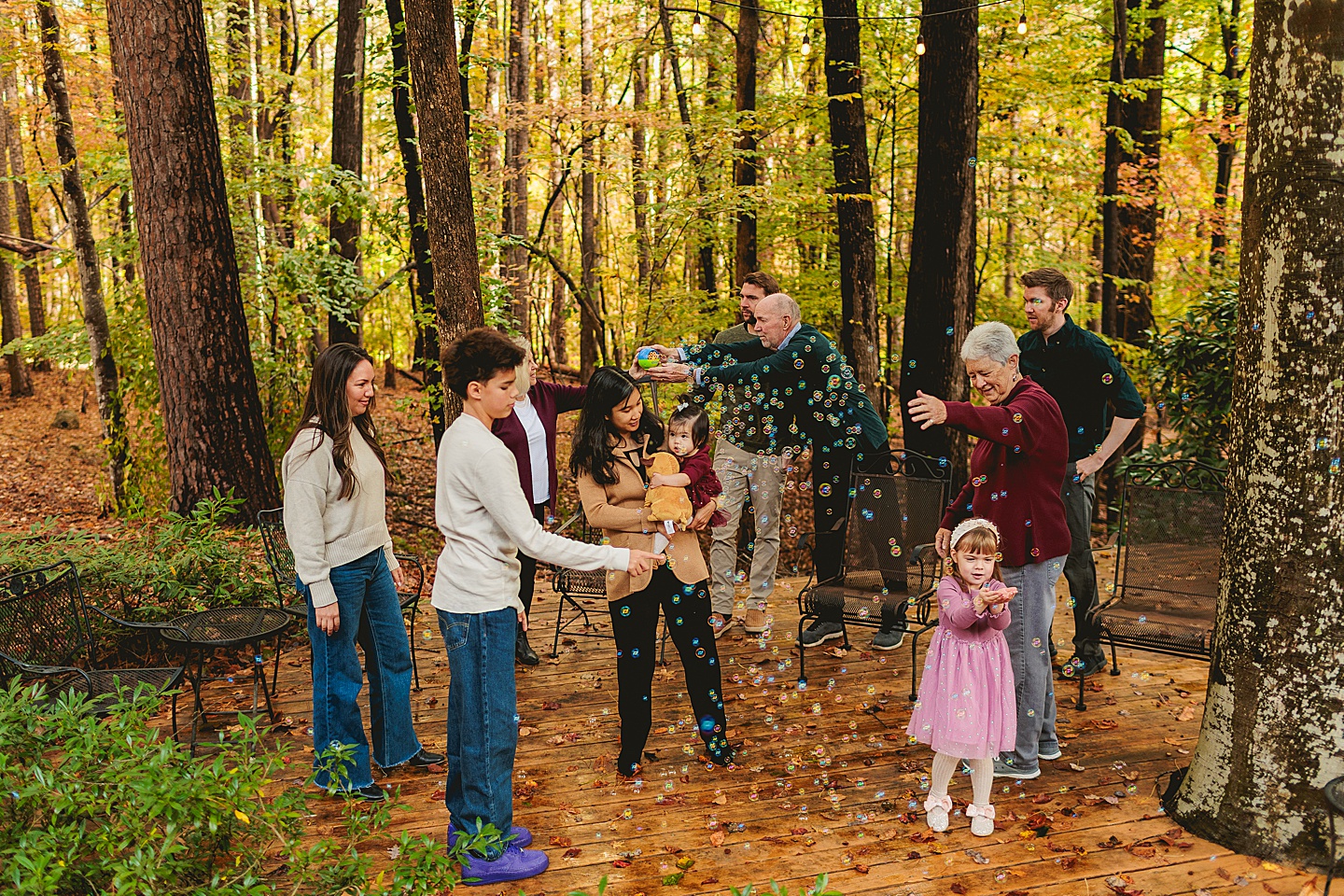 Family Photographer - Barbara + Gordon // Large Group Family Photos