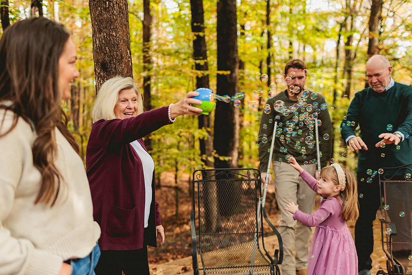 Family Photographer - Barbara + Gordon // Large Group Family Photos