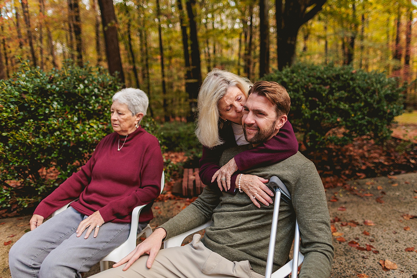 Family Photographer - Barbara + Gordon // Large Group Family Photos