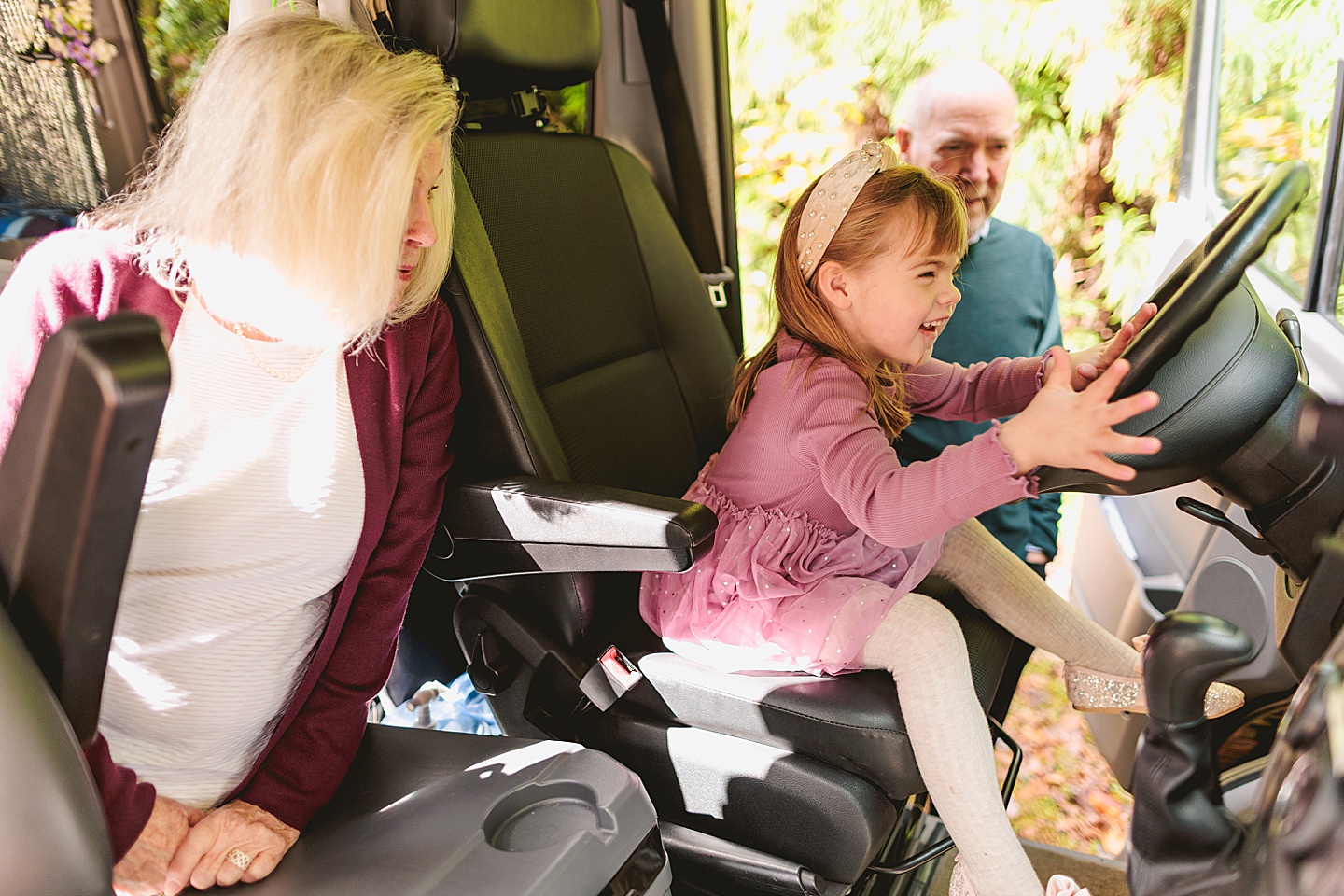 Family Photographer - Barbara + Gordon // Large Group Family Photos