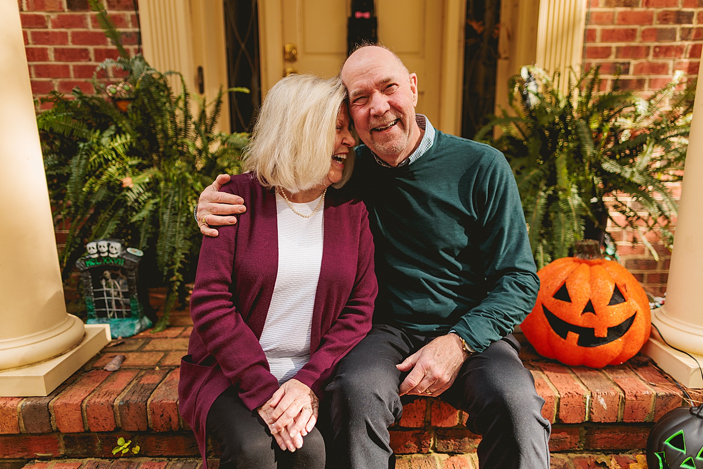 Family Photographer - Barbara + Gordon // Large Group Family Photos