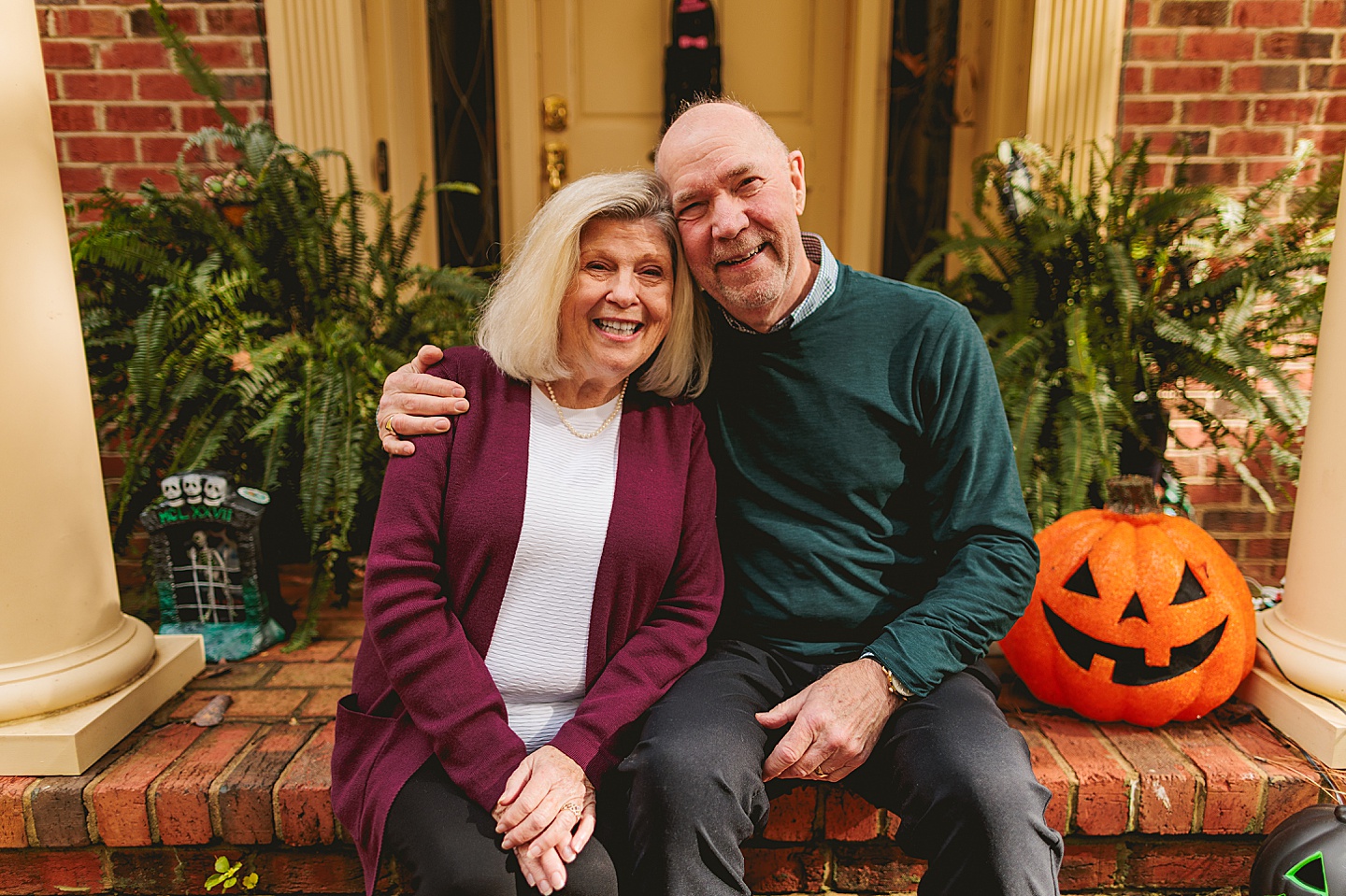 Family Photographer - Barbara + Gordon // Large Group Family Photos