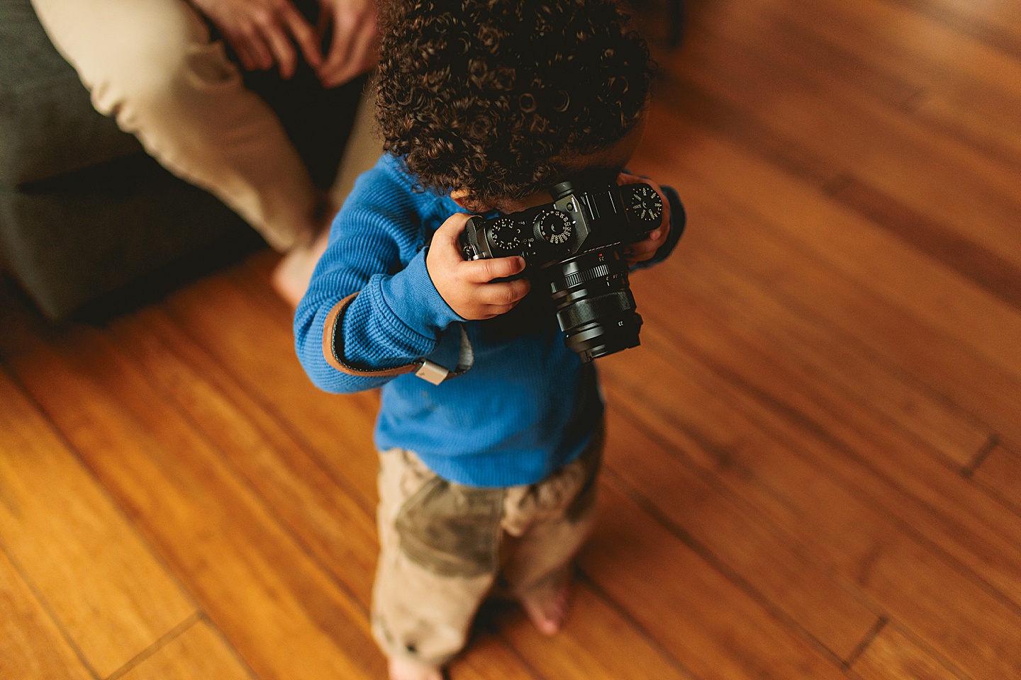 Family Photographer - Alex + Danielle // At-Home Family Photos