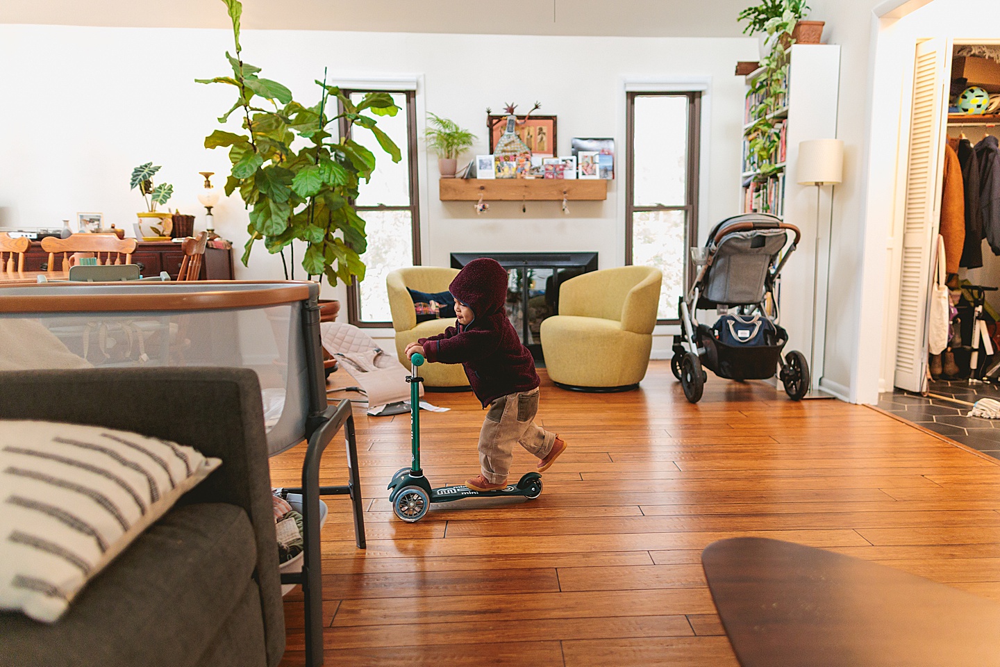 Family Photographer - Alex + Danielle // At-Home Family Photos