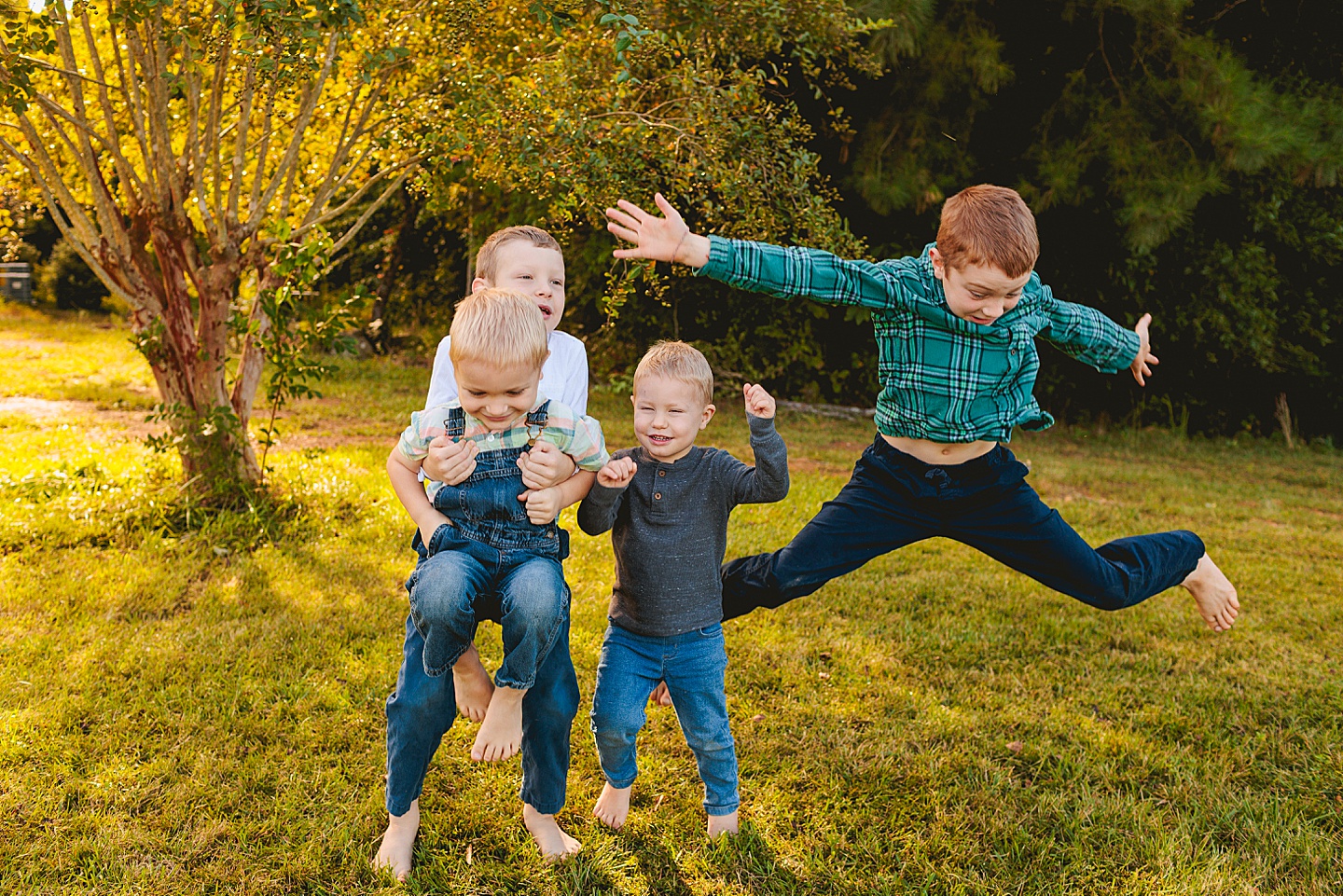 Family Photographer - Allison + Nathaniel // At Home Family Photo Session
