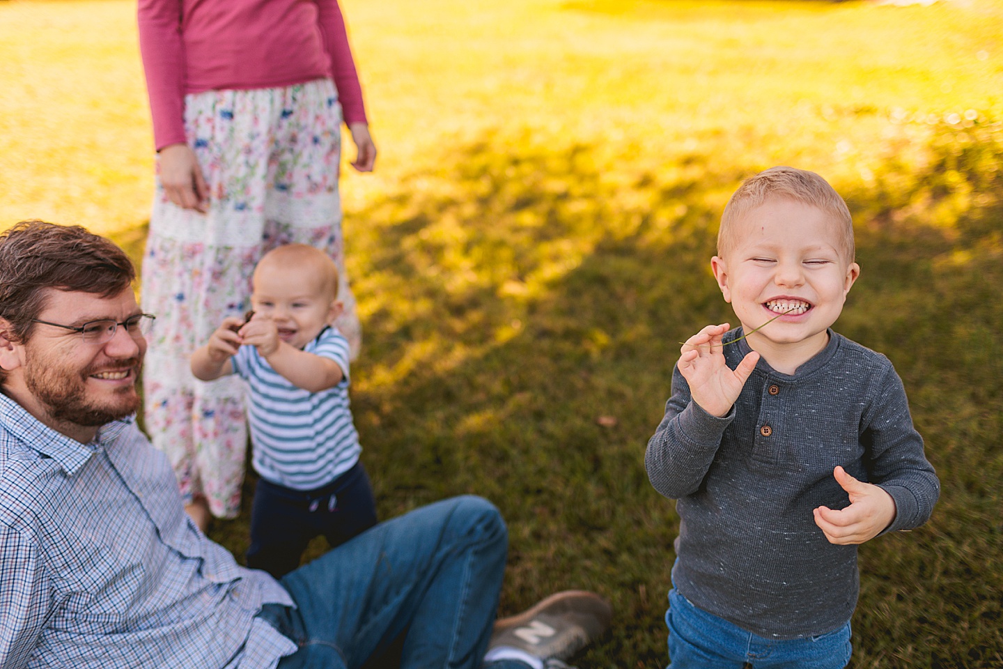 Family Photographer - Allison + Nathaniel // At Home Family Photo Session