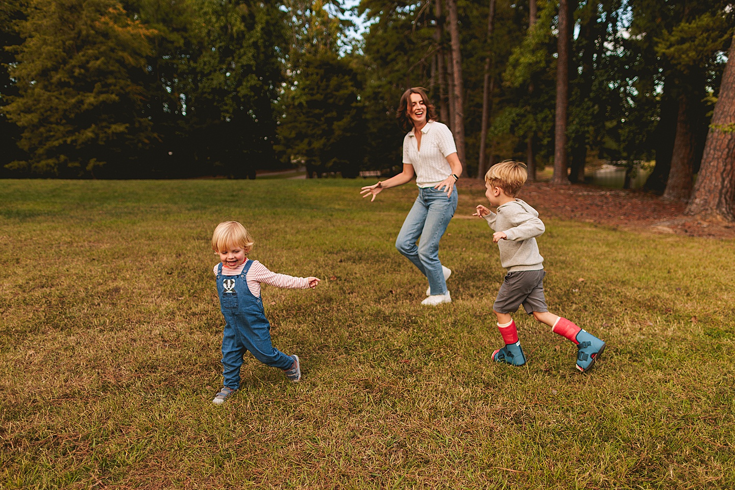 Family Photographer - Liz + Tommy // Durham Family Photographers