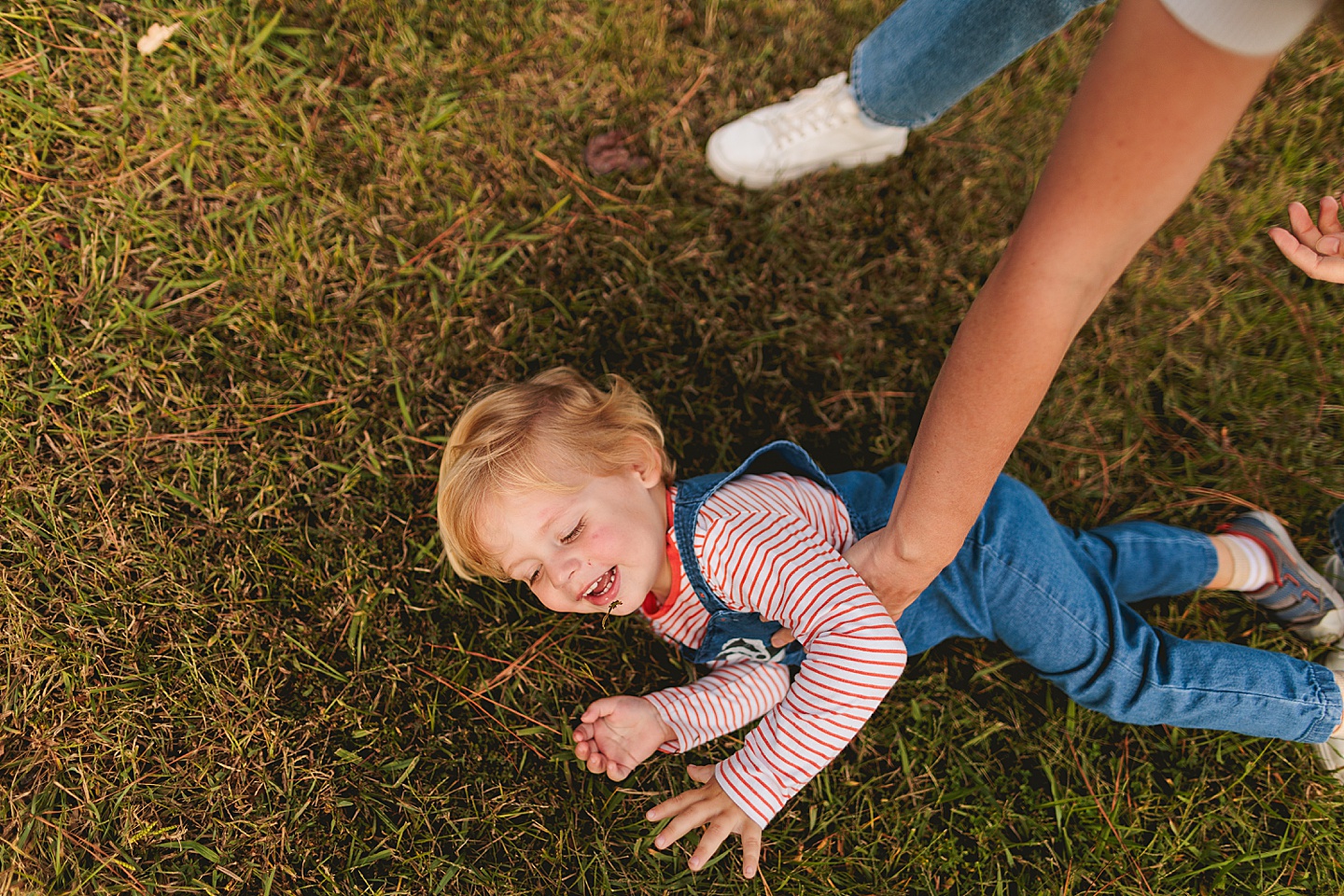Family Photographer - Liz + Tommy // Durham Family Photographers