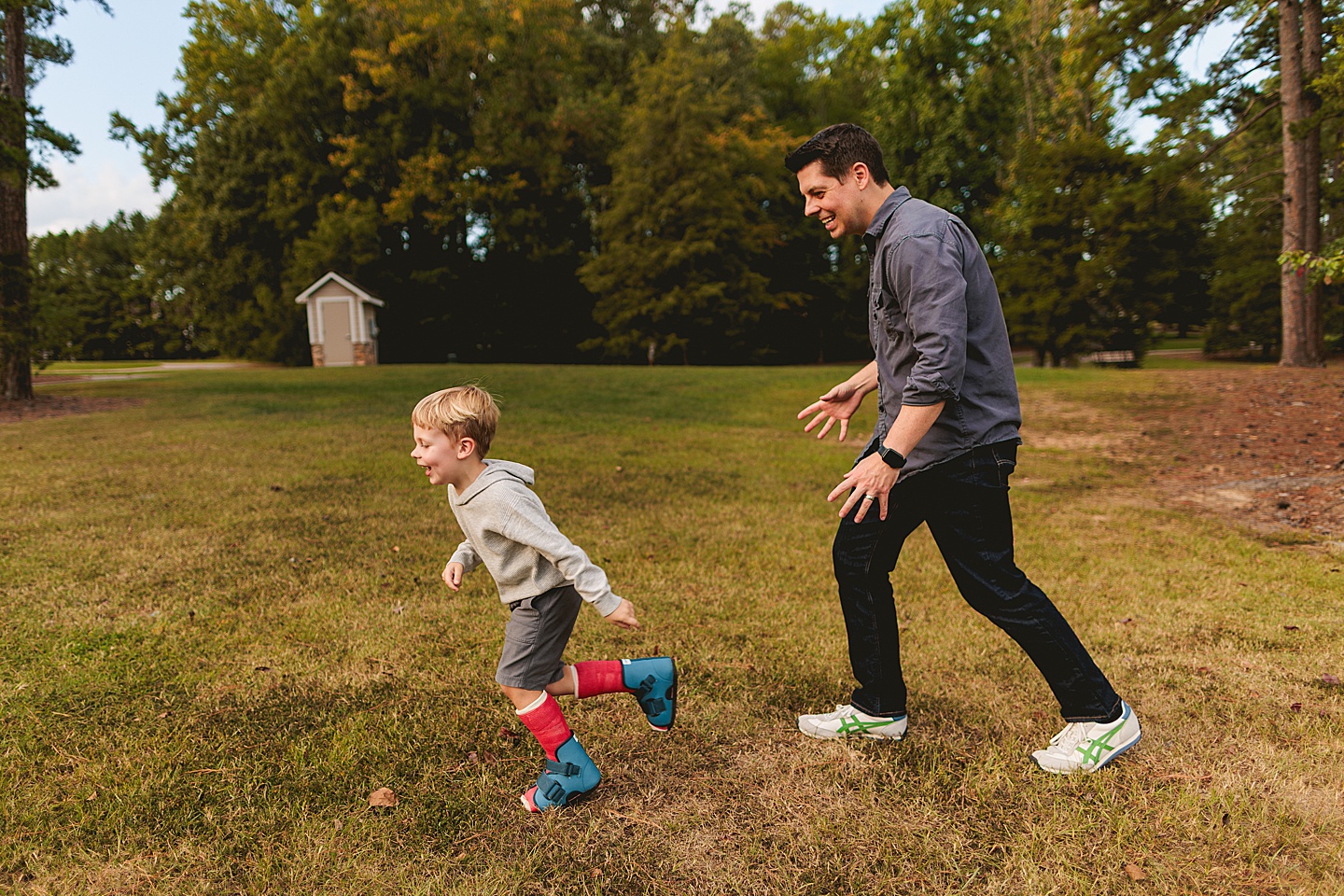 Family Photographer - Liz + Tommy // Durham Family Photographers